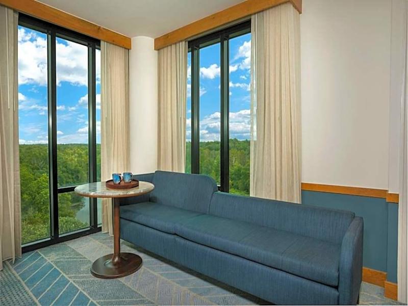 Autograph Merriweather Lakehouse image