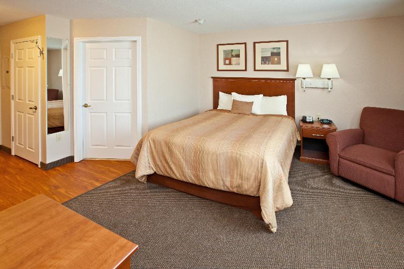 Candlewood Suites Louisville North photo 24