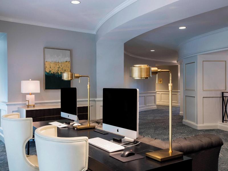 The Ballantyne, a Luxury Collection Hotel, Charlot image