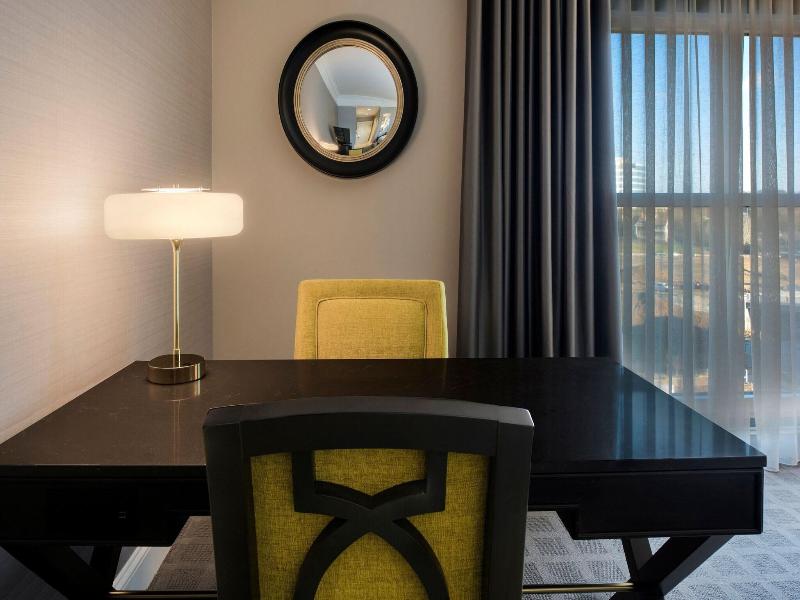 The Ballantyne, a Luxury Collection Hotel, Charlot image