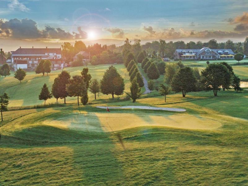 Country Partner Golf Club Gut Heckenhof image