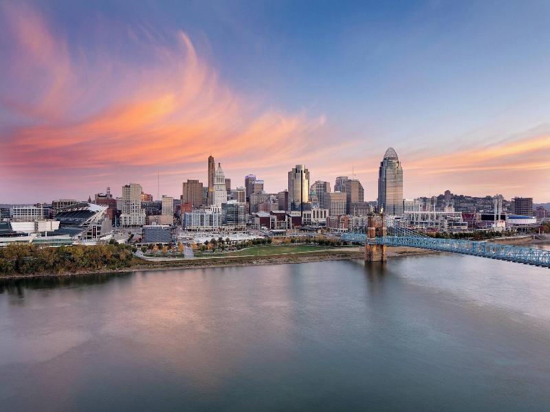 Cincinnati Marriott at RiverCenter image