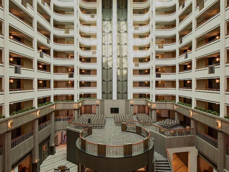 Cincinnati Marriott at RiverCenter image