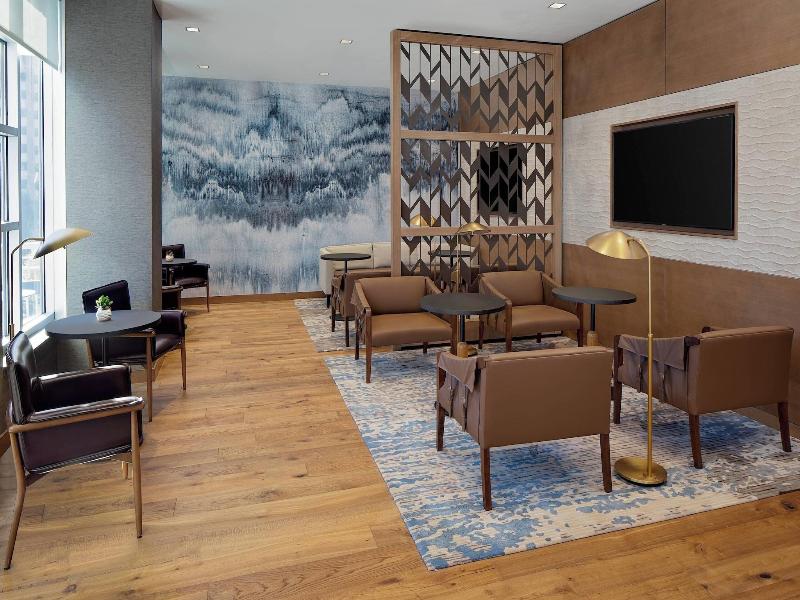 Cincinnati Marriott at RiverCenter image