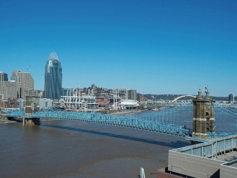 Cincinnati Marriott at RiverCenter image