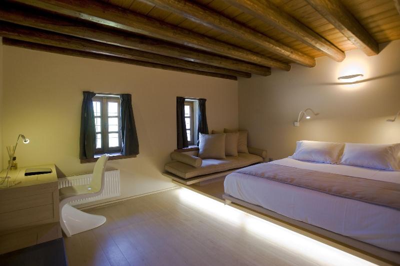 Kipi Suites image