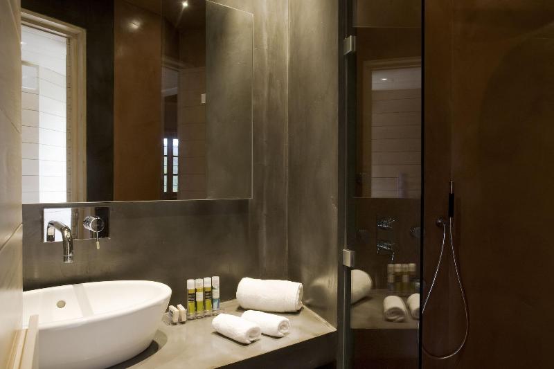 Kipi Suites image