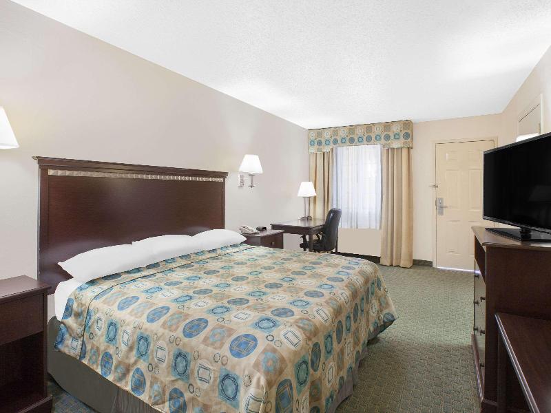 DOUBLE Accessible KING SIZE BED