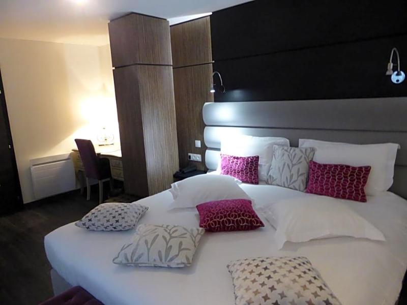 Hostellerie du Château image