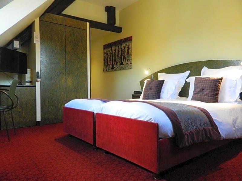 Hostellerie du Château image