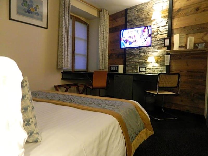 Hostellerie du Château image
