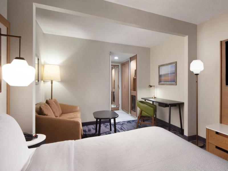 Fairfield Inn & Suites by Marriott Charleston image