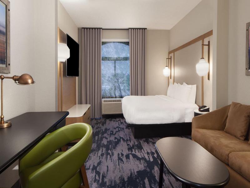 Fairfield Inn & Suites by Marriott Charleston image