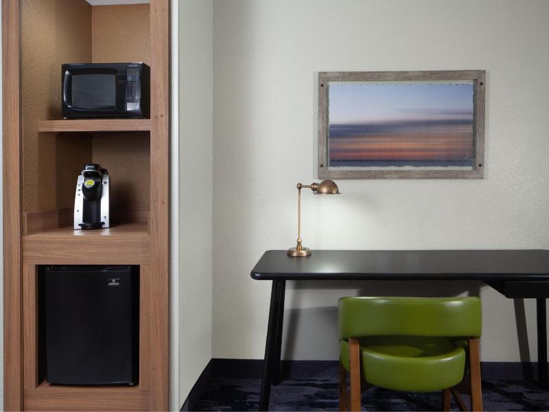 Fairfield Inn & Suites by Marriott Charleston image