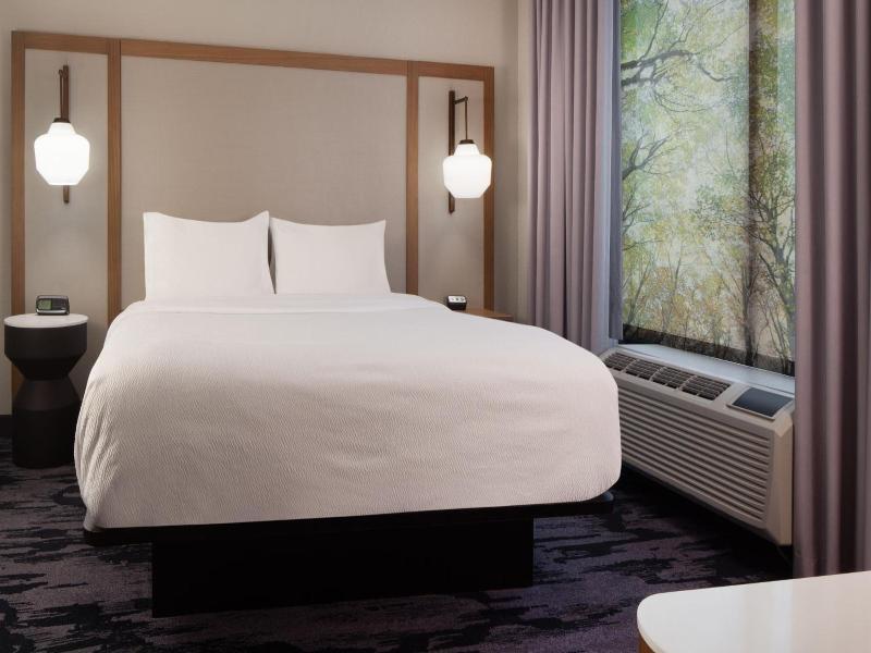 Fairfield Inn & Suites by Marriott Charleston image