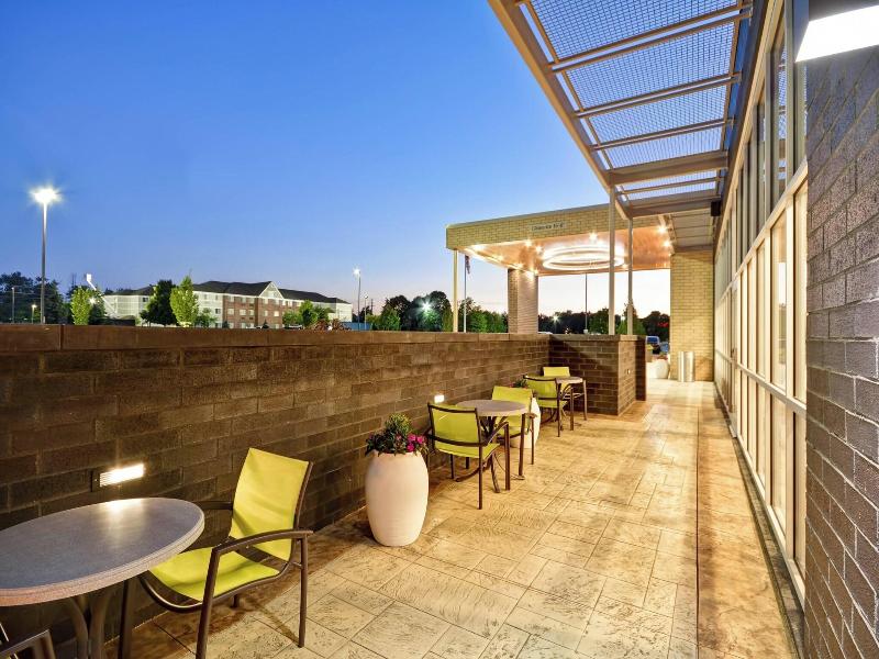 Springhill Suites Cincinnati Blue Ash image