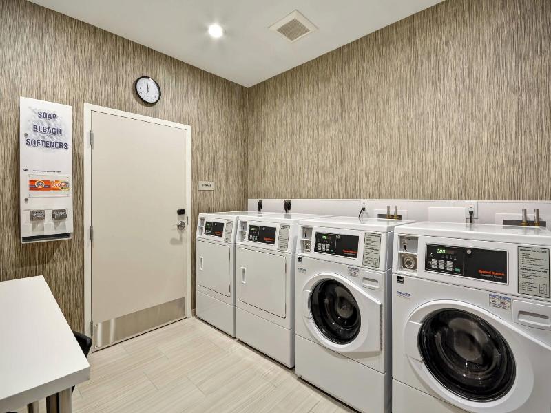 Springhill Suites Cincinnati Blue Ash image