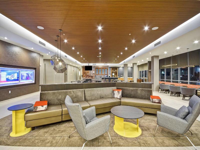 Springhill Suites Cincinnati Blue Ash image