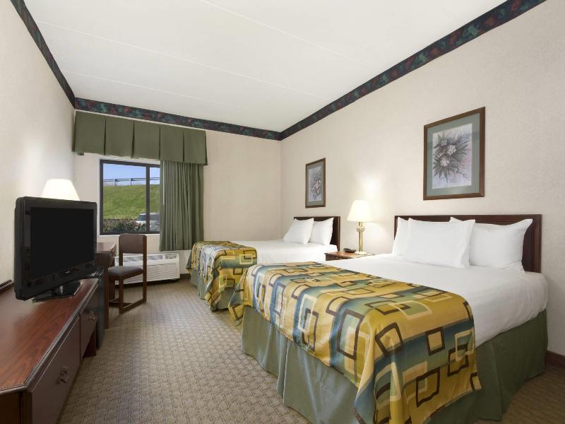 Baymont by Wyndham Corbin image