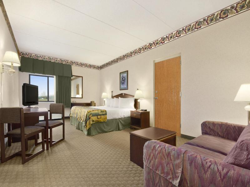Baymont by Wyndham Corbin image