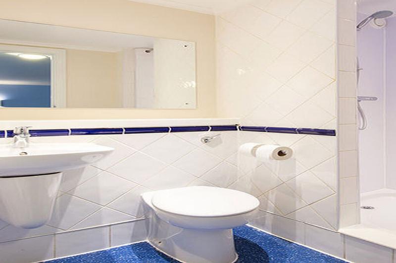 Travelodge Cardiff Airport Hotel image