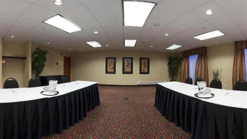 Holiday Inn Express & Suites Airdrie - Calgary Nor