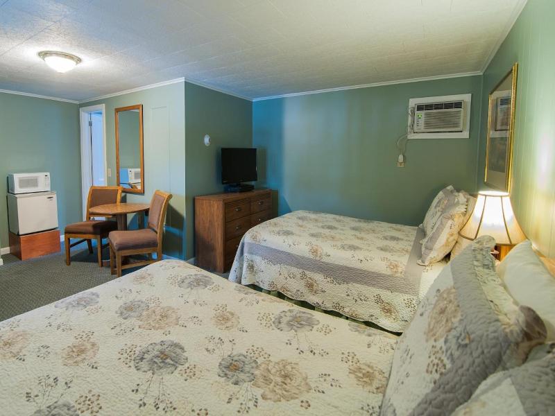 Profile Motel & Cottages image