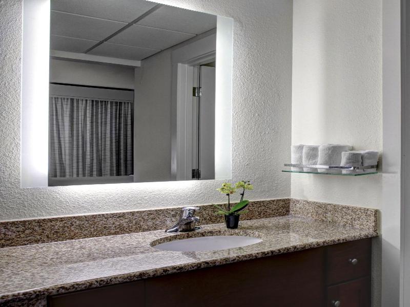 Residence Inn by Marriott Cleveland Downtown image