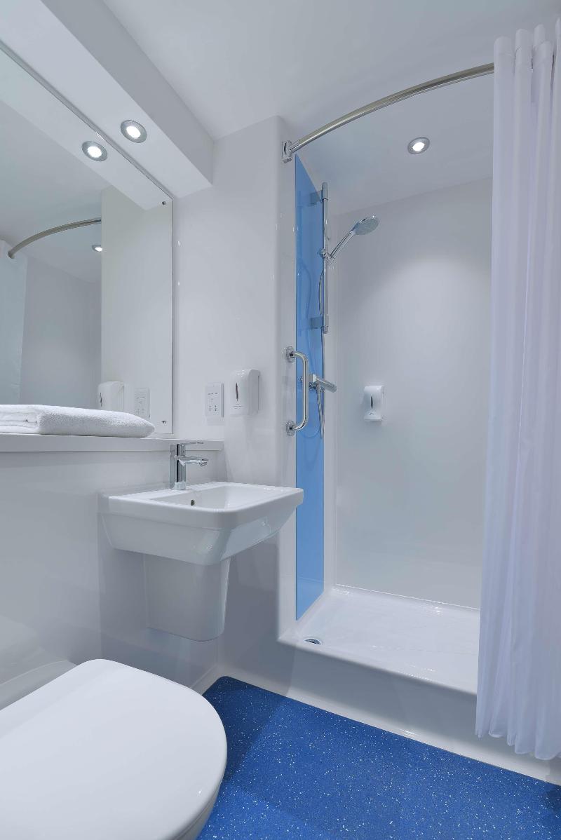 Travelodge Cambridge Central image