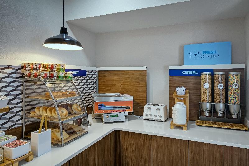 Holiday Inn Express Lewiston image