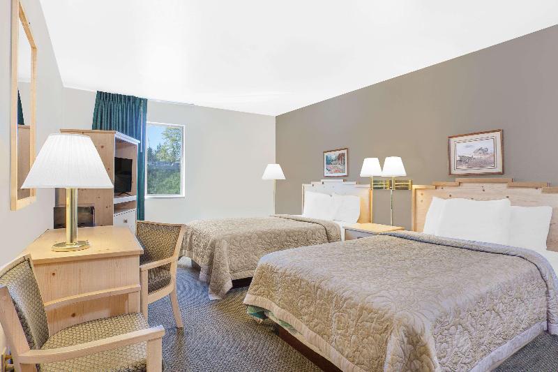 Super 8 by Wyndham Moscow image
