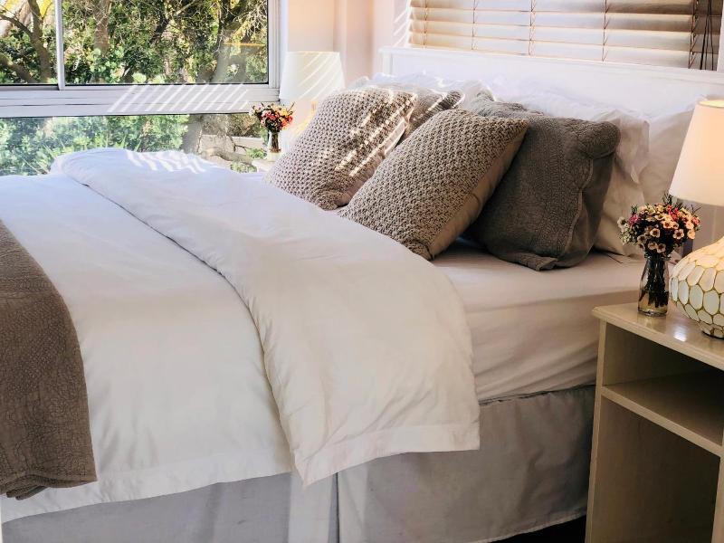 5 Options - Guest House image