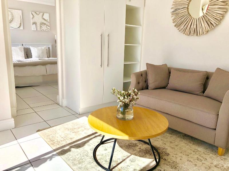 5 Options - Guest House image