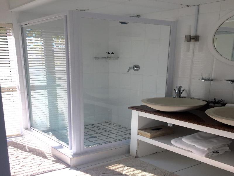 5 Options - Guest House image