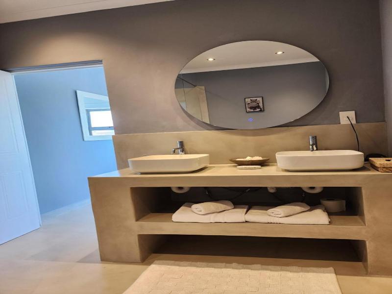 5 Options - Guest House image