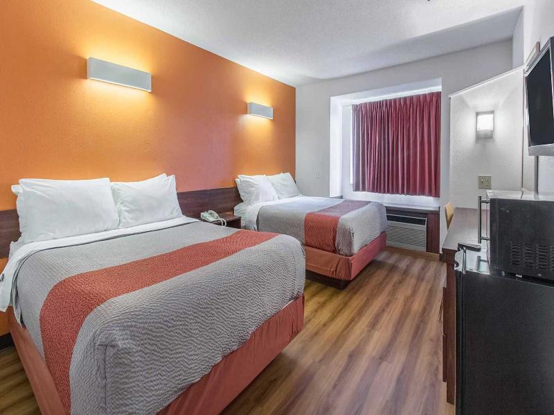 Motel 6 Streetsboro, Oh GA image
