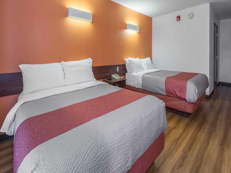 Motel 6 Streetsboro, Oh GA image