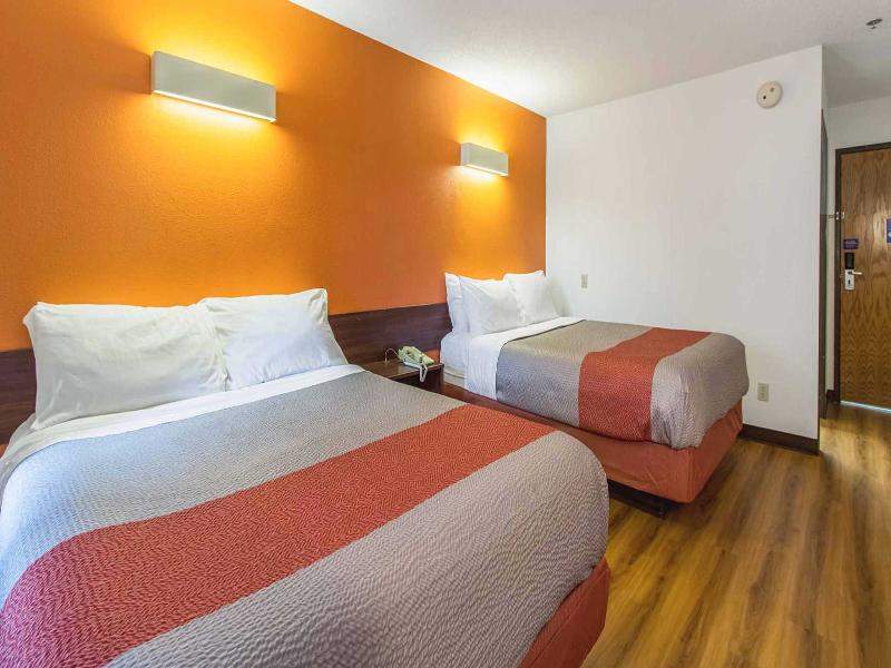 Motel 6 Streetsboro, Oh GA image