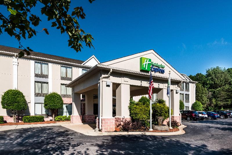 Holiday Inn Express Hotel & Suites Charlotte Airpo