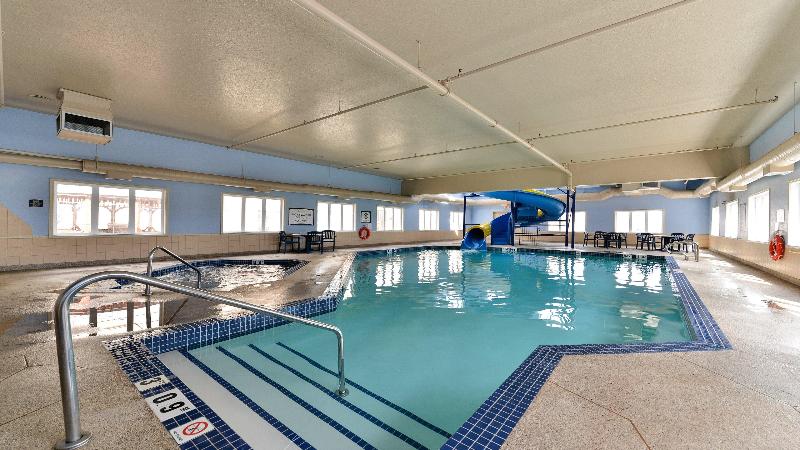 Staybridge Suites Calgary Airport Staybridge Suites Calgary Airport