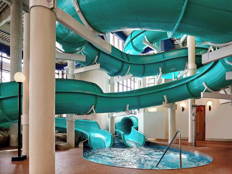 Sheraton Cavalier Calgary image