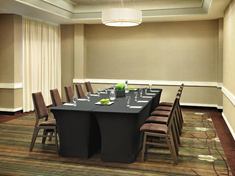 Sheraton Cavalier Calgary image