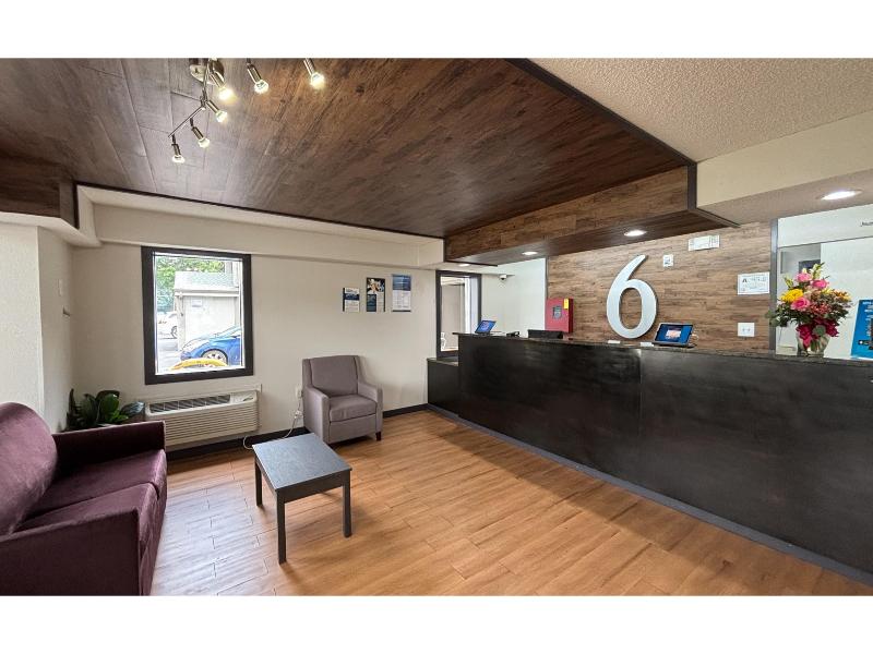 Studio 6 Suites Charlotte, Nc-Northlake image