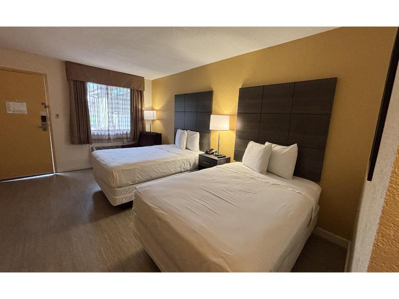 Studio 6 Suites Charlotte, Nc-Northlake image