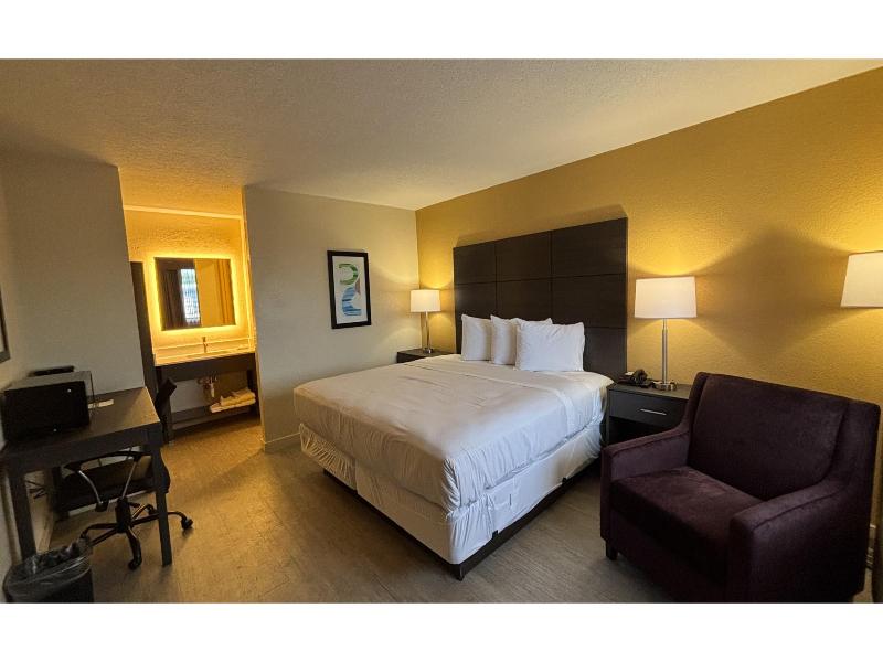 Studio 6 Suites Charlotte, Nc-Northlake image