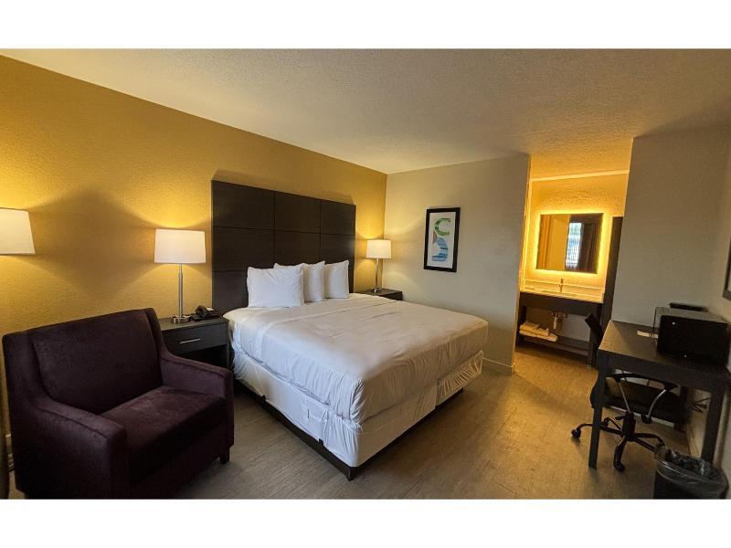 Studio 6 Suites Charlotte, Nc-Northlake image