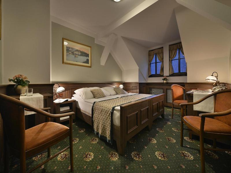 Hotel Podhrad image