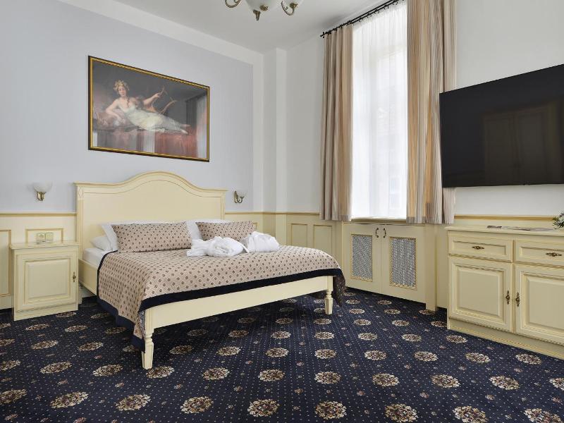 Hotel Podhrad image