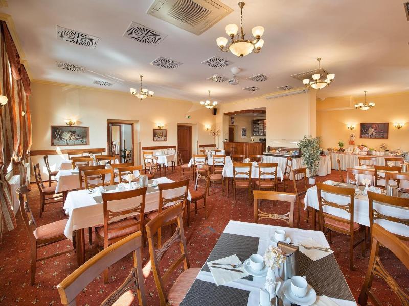 Hotel Podhrad image