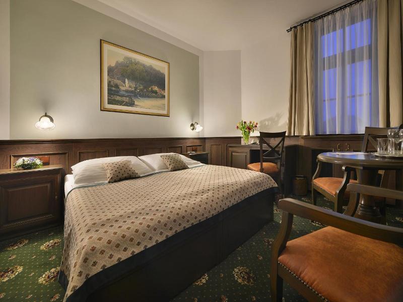 Hotel Podhrad image
